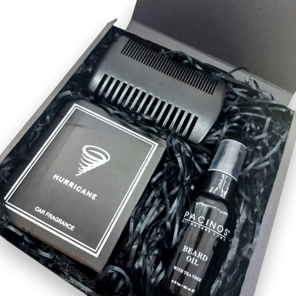 Набор по уходу за бородой Bearded Only с аромасаше для авто Hurricane